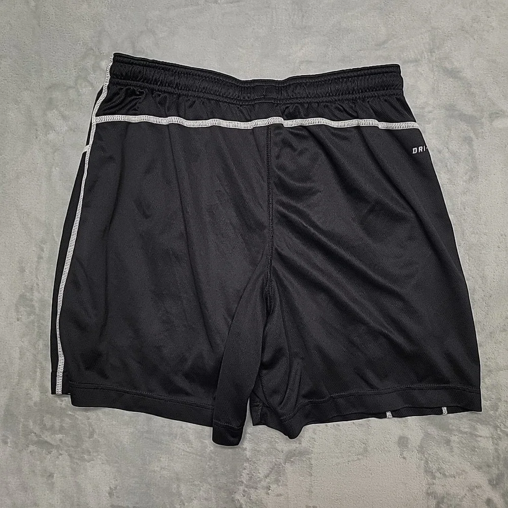Nike Soccer Shorts Men Medium  Black Dri-Fit Athletic Gym Training Running Retro